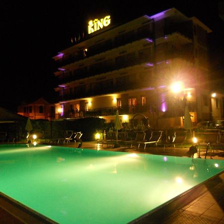 Hotel King Марина-ди-Пьетрасанта Экстерьер фото